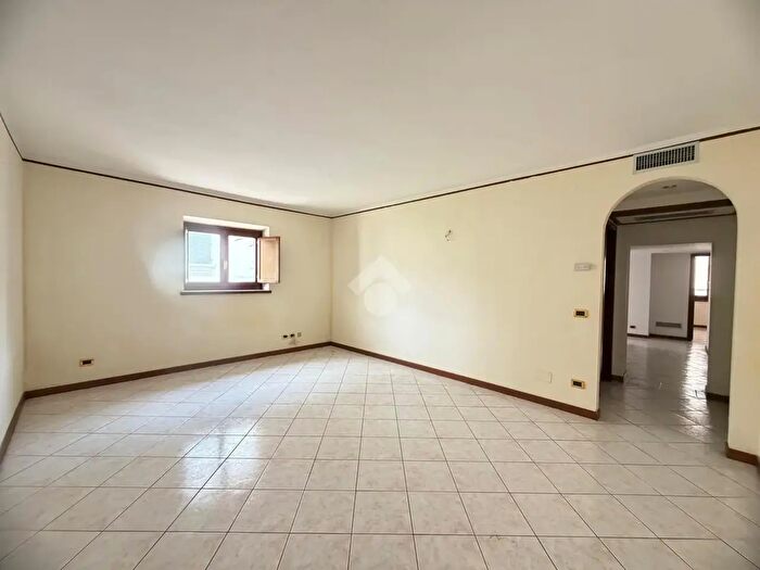 Appartamento quadrilocale in vendita in Via Antonietta, Montecatini Terme