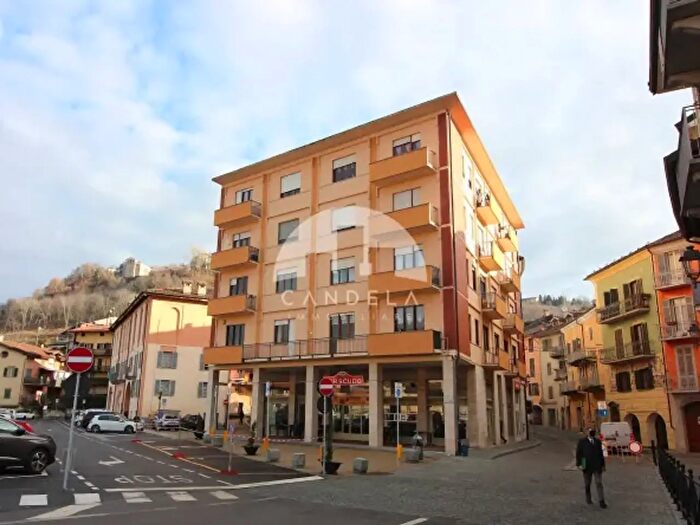 Appartamento quadrilocale in vendita in Via Giovanni Battista Beccaria, Mondovi