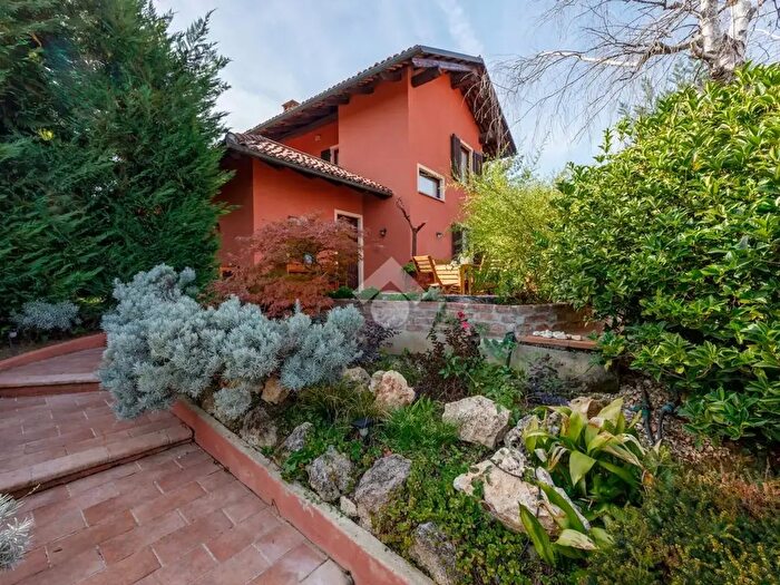 Casa con 5 locali in vendita in Strada del Verde, Chieri