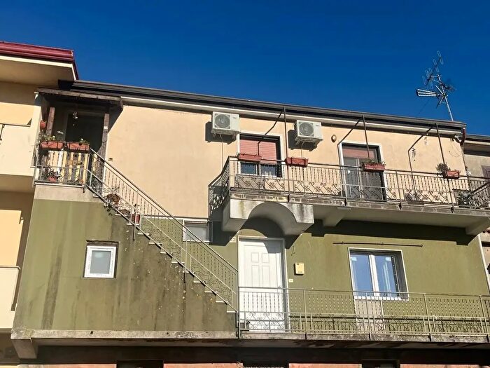 Appartamento con 5 locali in vendita in Viale Barlaam da Seminara N, Catanzaro