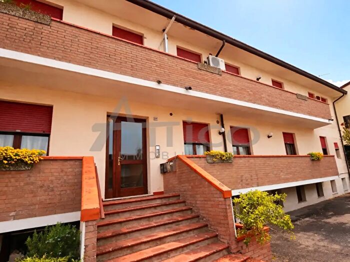 Appartamento con 5 locali in vendita in Crespino