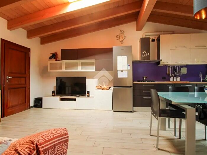 Casa trilocale in vendita in Via Colombaro, Gavardo