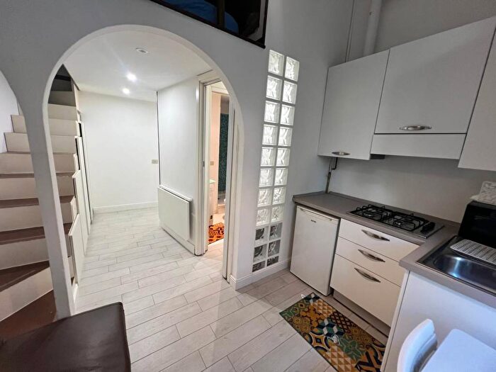 Appartamento monolocale in affitto in Via Ezio Biondi, Sempione, Milano