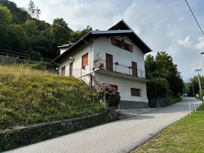 Appartamento quadrilocale in vendita in Cervarolo, Varallo