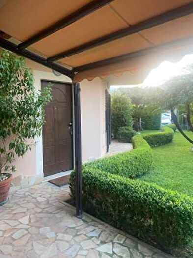 Appartamento quadrilocale in affitto in Villaggio Botterio, Montauro