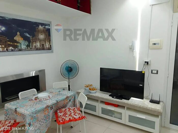 Appartamento bilocale in vendita in Via Francesco Cilea, Catania