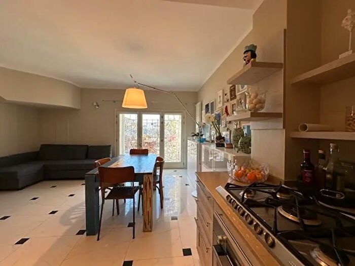 Appartamento trilocale in vendita in Camaiore