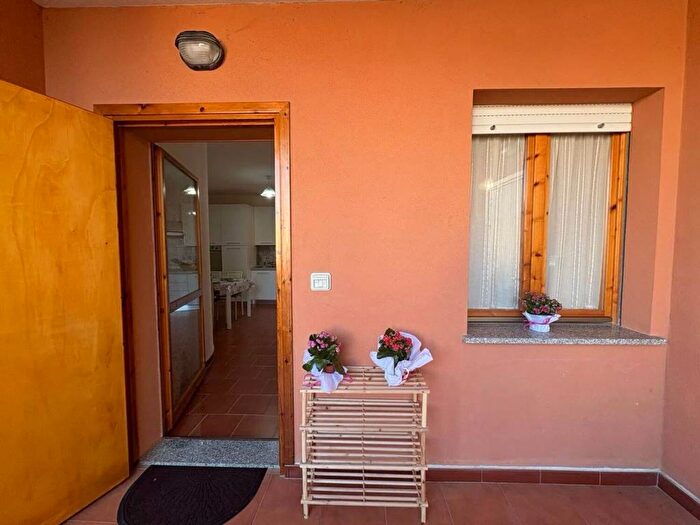 Appartamento trilocale in affitto in Via Valle DAosta, Lu Bagnu, Castelsardo