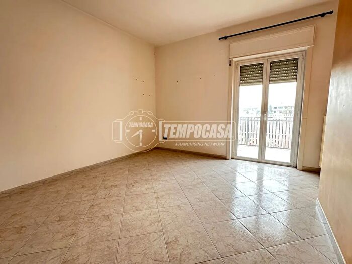 Appartamento trilocale in vendita in Via Giosuè Carducci, Valenzano