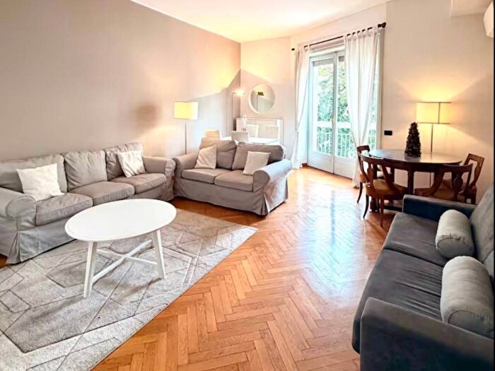 Appartamento quadrilocale in affitto in Via del Don, Carrobbio, Milano