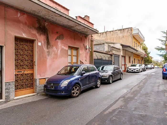 Casa con 5 locali in vendita in Via Don Alvaro Paternò, San Gregorio Di Catania