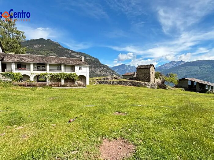 Casa con 10 locali in vendita in Domanie De Chantery, Champdepraz
