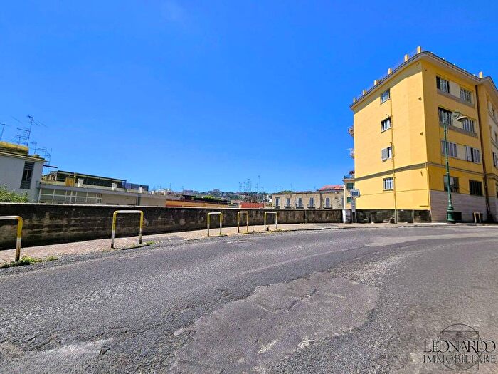 Casa bilocale in affitto in Via Torquato Tasso, Piazza Amedeo Parco Margherita, Napoli