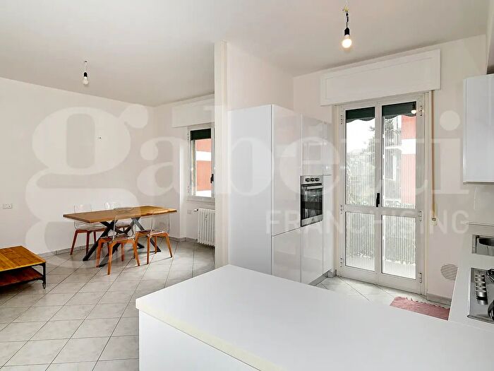 Appartamento bilocale in vendita in Via Tanaro, Milano