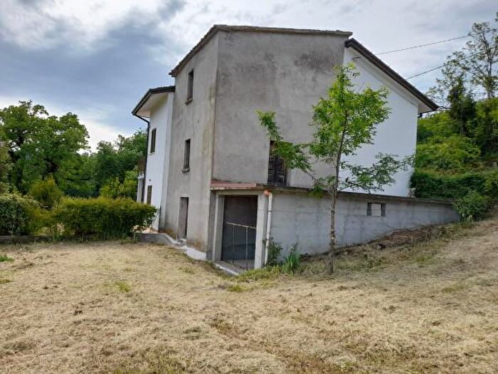Casa con 6 locali in vendita in Via San Donato, Monte Cerignone
