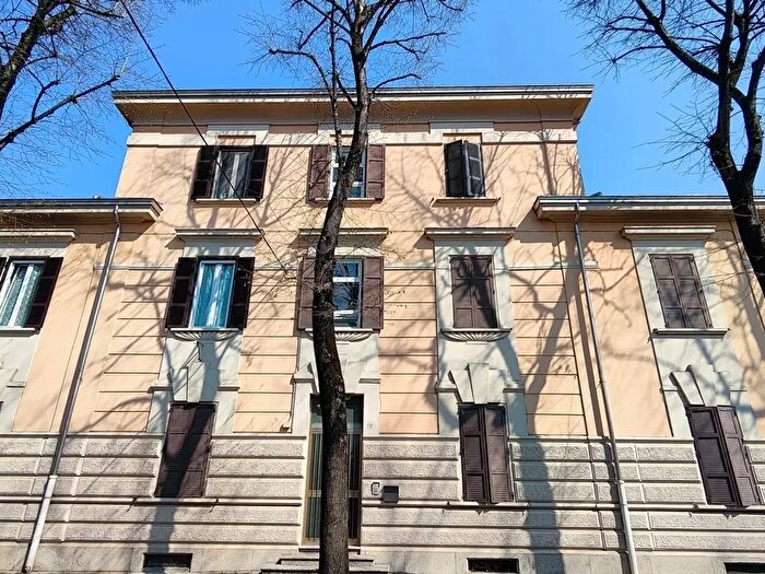 Appartamento quadrilocale in vendita in Via Marco Lusardi, Piacenza