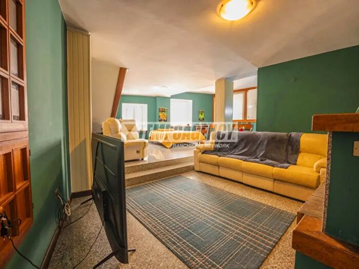 Casa trilocale in vendita in Via Santa Chiara, Corridonia