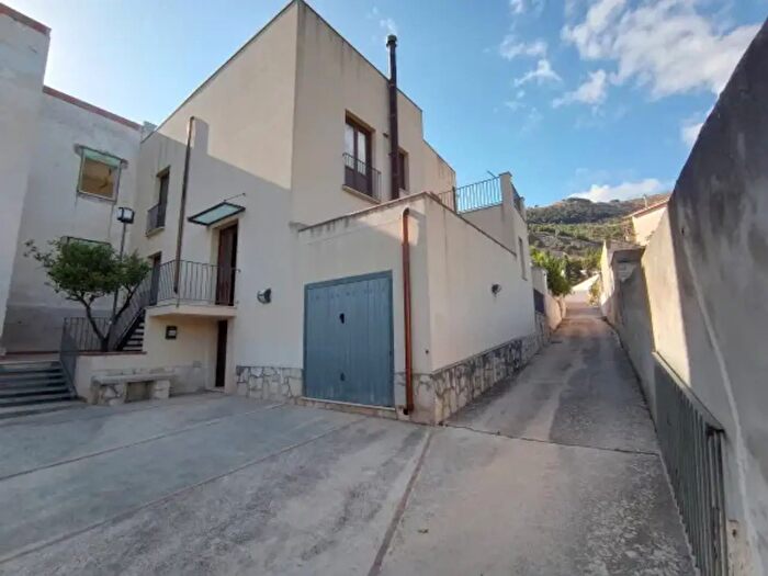 Casa con 5 locali in vendita in Via San Giovannello, Erice