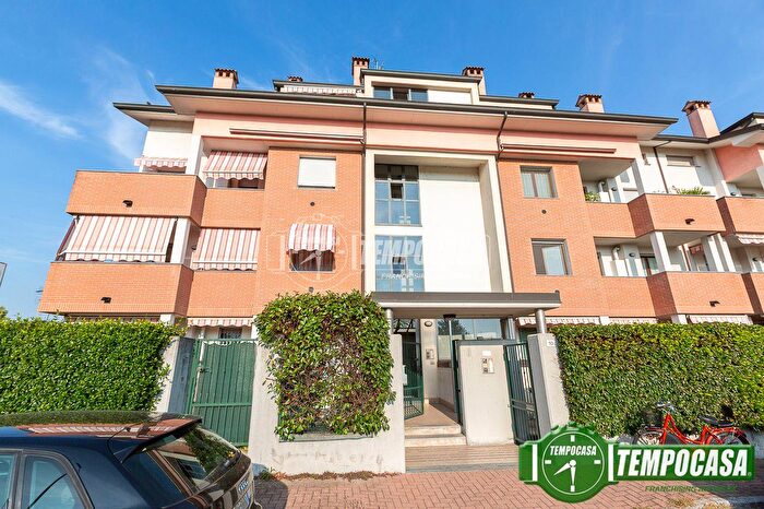 Appartamento bilocale in vendita in Via Aldo Moro, Casalpusterlengo