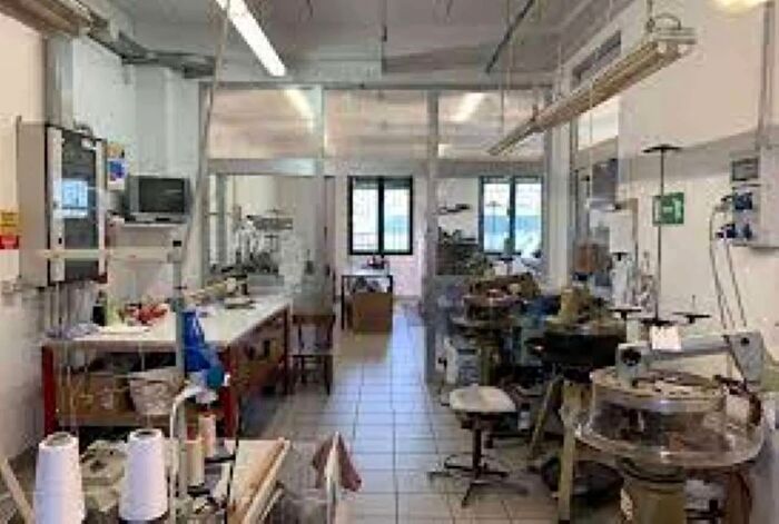 Casa con 5 locali in vendita in Via Don Gnocchi Arosio, Arosio