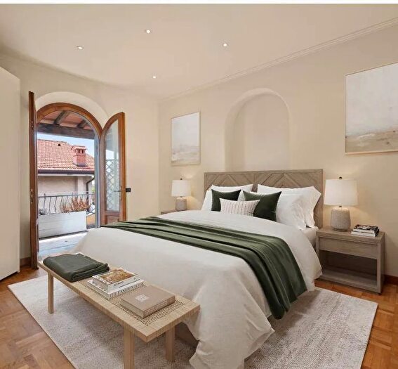 Casa con 9 locali in vendita in Forte Dei Marmi