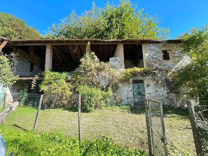Casa trilocale in vendita in Via Zimor, Tarcento