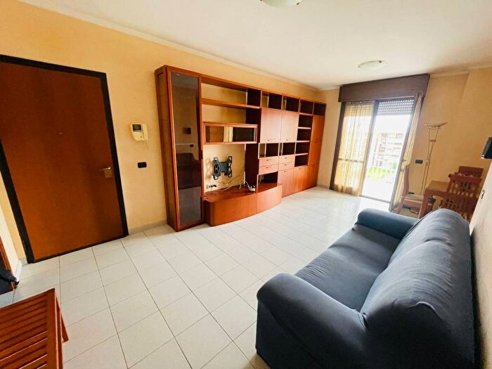 Appartamento bilocale in affitto in Piazza Gaspare Ambrosini, Torraccia, Roma