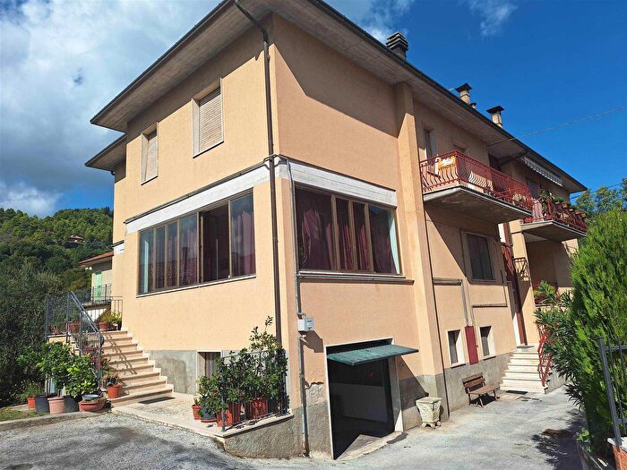 Appartamento con 6 locali in vendita in San Severino Marche