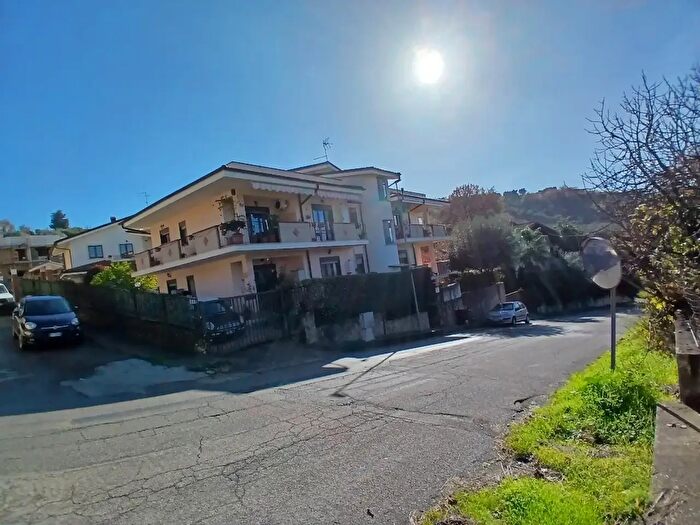 Appartamento trilocale in vendita in Via E Berlinguer, Zumpano