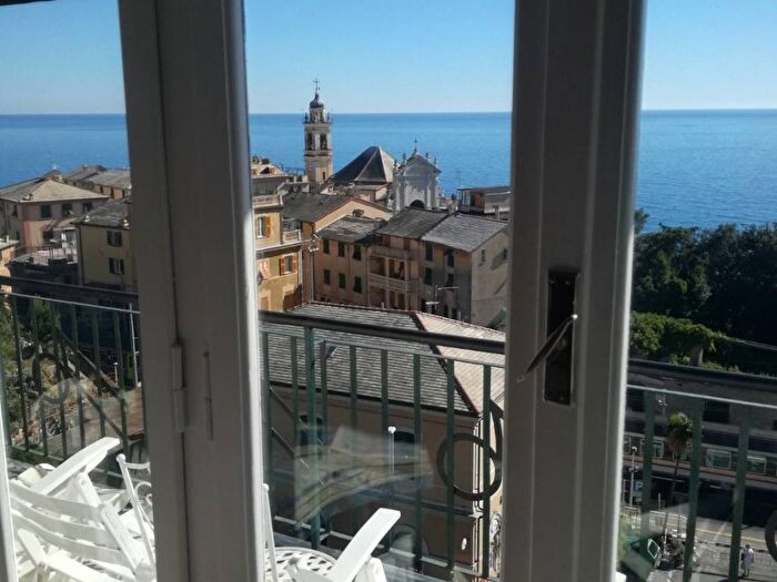 Appartamento quadrilocale in affitto in Via Armanna, Centro, Bogliasco