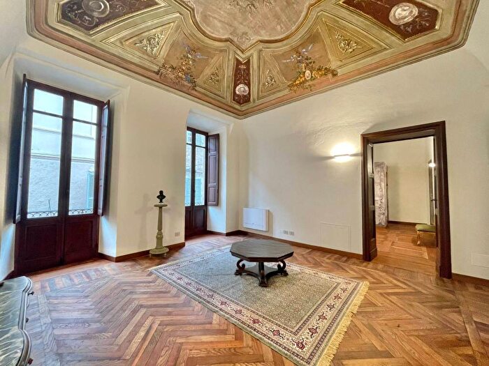 Appartamento quadrilocale in affitto in Via Santa Giulia, Nizza Monferrato