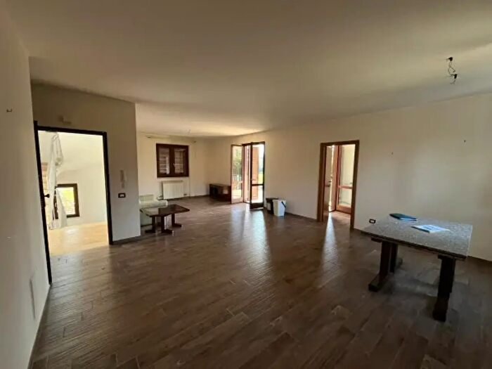 Appartamento quadrilocale in vendita in Via Tuscolana, Artena