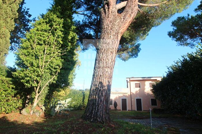 Casa con 6 locali in affitto in Olgiata, Roma