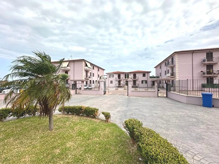 Appartamento quadrilocale in vendita in Via Monsignor Salvatore Siino, Capaci