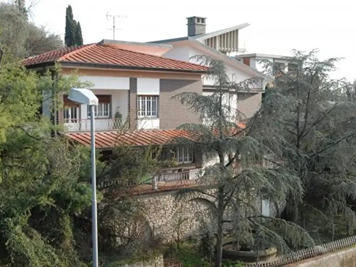 Casa con 6 locali in vendita in Montecatini Terme