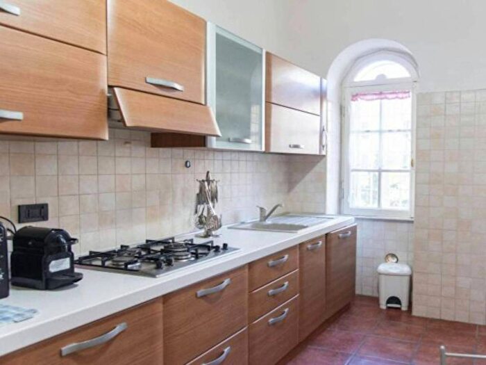 Appartamento quadrilocale in affitto in Largo Magnagrecia, San Giovanni, Roma