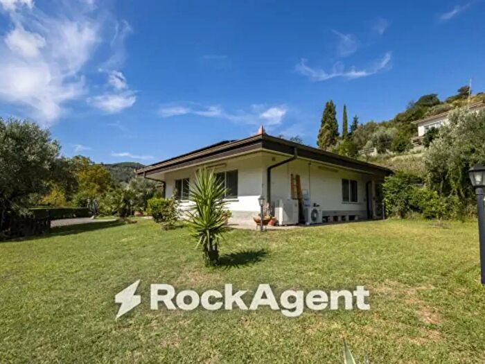 Casa con 5 locali in vendita in Contrada Zaccano, Caraffa Di Catanzaro