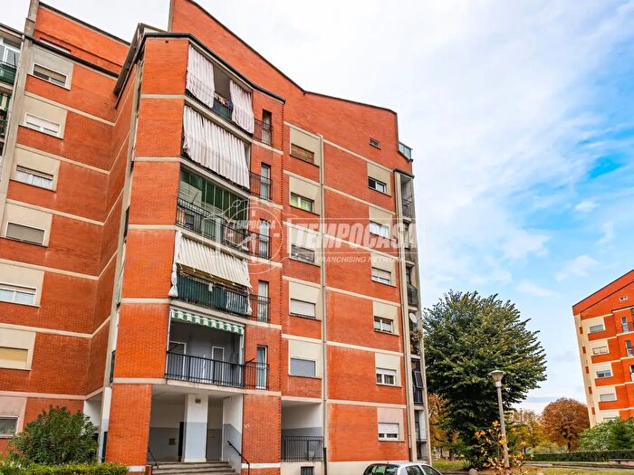 Appartamento trilocale in vendita in Corso Ferrara, Torino