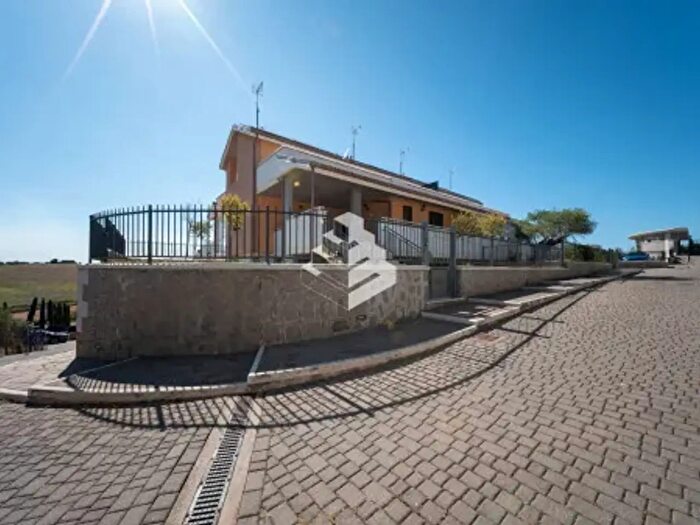 Casa quadrilocale in vendita in Via Don Umberto Terenzi, Roma