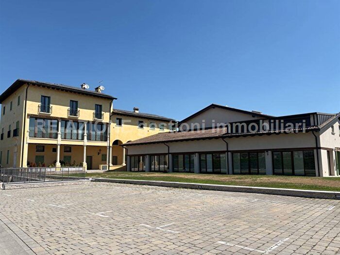 Appartamento con 5 locali in affitto in Bertesina, Vicenza