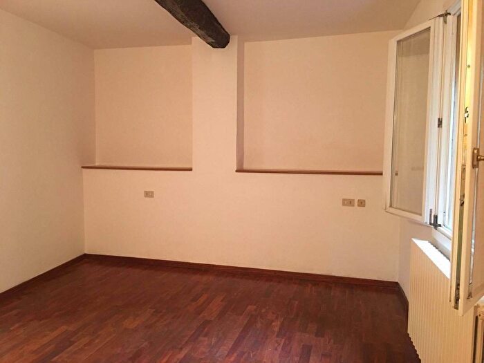 Appartamento bilocale in affitto in Via Orfeo, Santo Stefano, Bologna