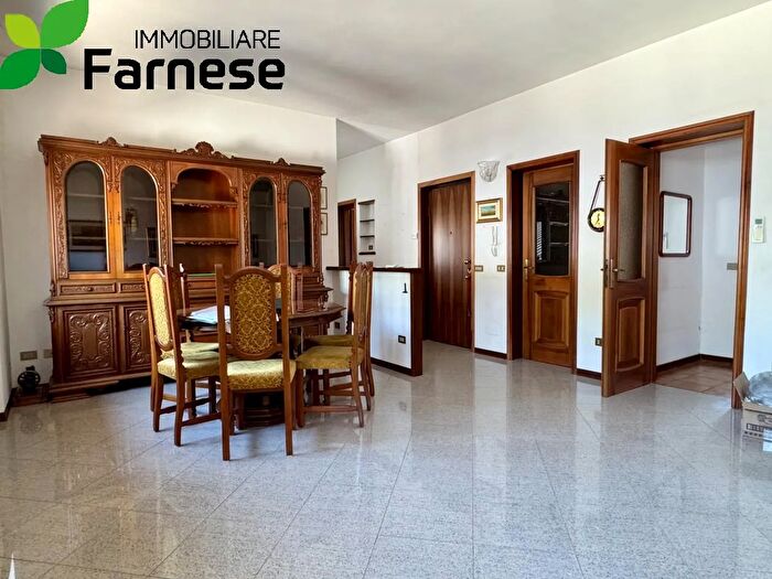 Appartamento quadrilocale in vendita in Piacenza