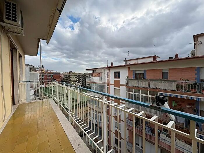 Appartamento quadrilocale in vendita in Via Ariosto, Casoria