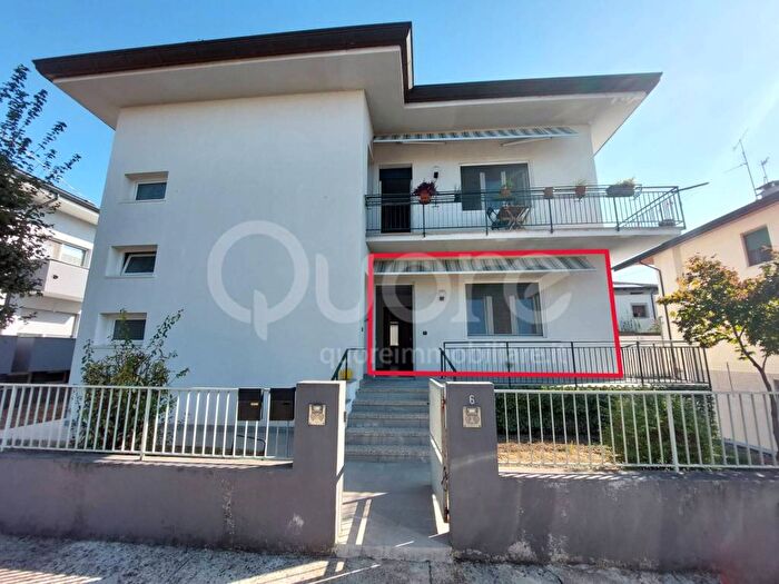 Appartamento con 5 locali in affitto in Via San Rocco, Viale Venezia Cormor, Udine
