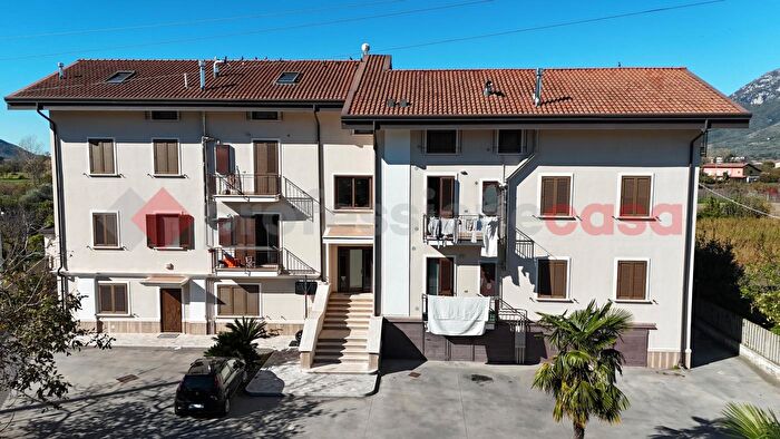 Appartamento con 5 locali in vendita in Via Cervinara, Montesarchio