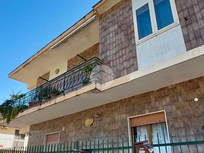 Appartamento quadrilocale in vendita in Via Antonio Tinto, Succivo