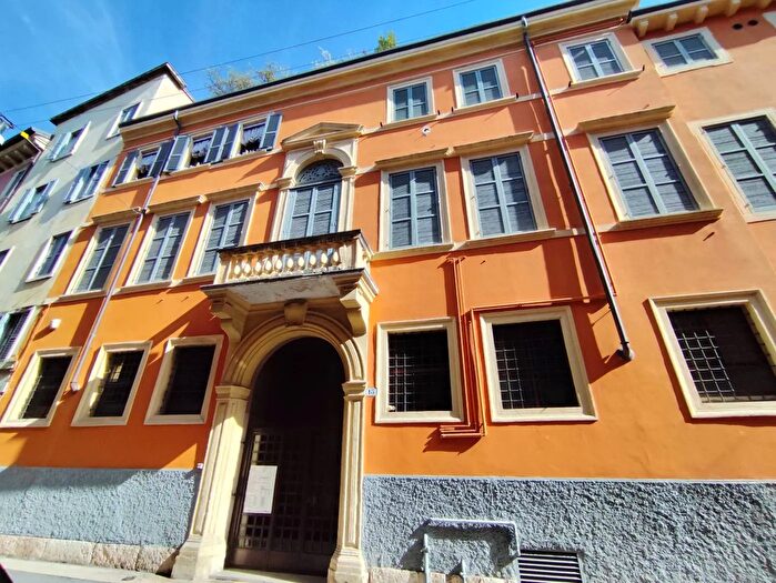 Appartamento bilocale in vendita in Via Alberto Mario, Verona