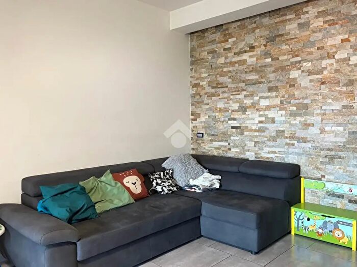 Appartamento trilocale in vendita in Via Costantino, Darfo Boario Terme