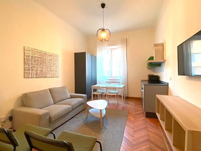 Appartamento trilocale in affitto in Via Sofonisba Anguissola, Gambara, Milano