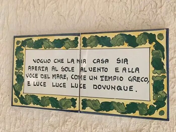Casa in vendita in Via Bonello, Joppolo